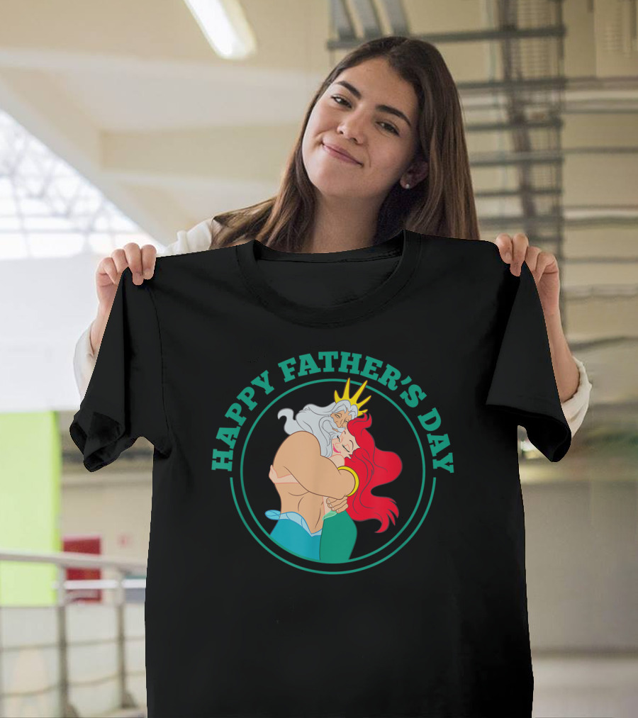 Happy Father's Day Disney The Little Mermaid Ariel And King Triton Hug T-Shirt