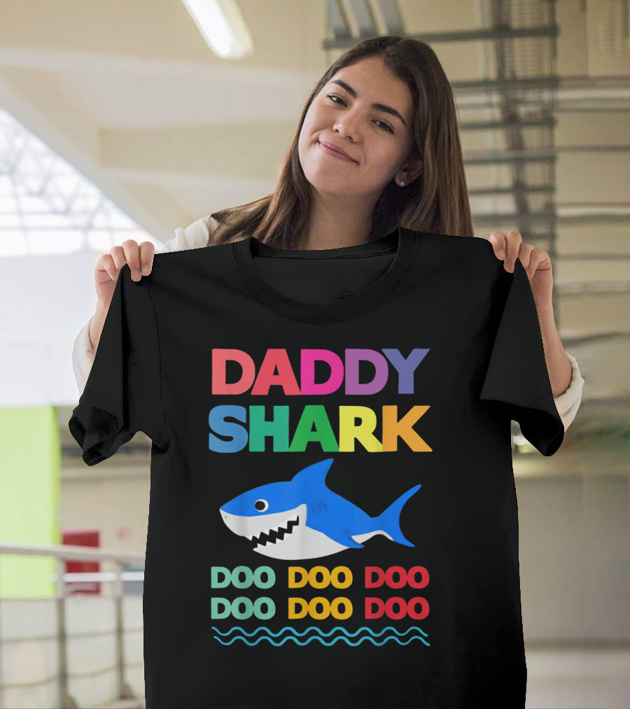 Daddy Shark Doo Doo Doo Baby Mommy Shark Funny Colorful Wave T-Shirt