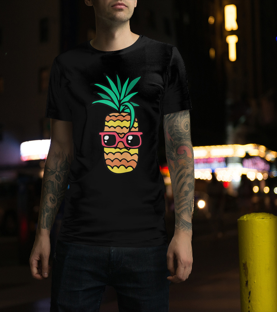 Aloha Hawaiian Pineapple Sunglasses Summer Beach Vibes T-Shirt