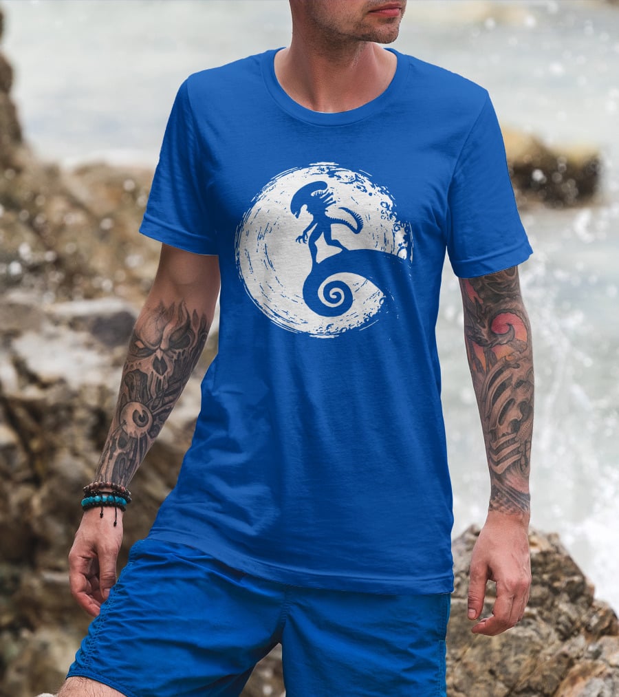 Nightmare On LV 426 Alien Meets Spiral Moon Scene T-Shirt