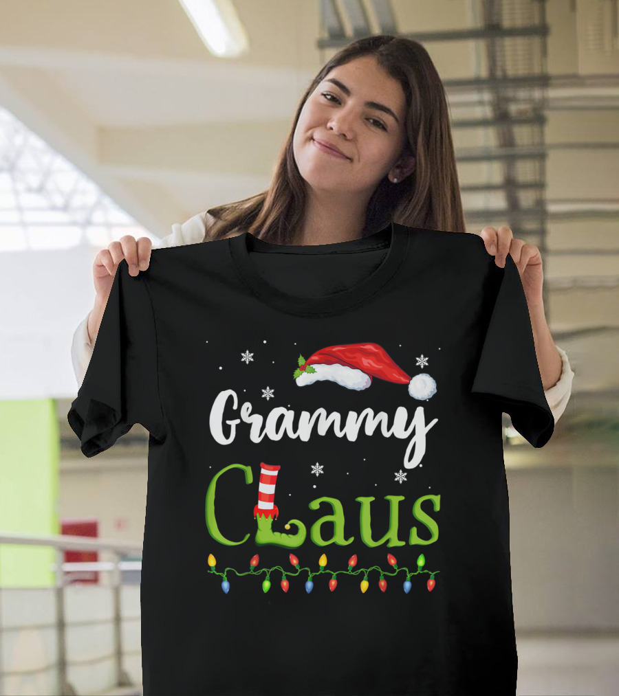Grammy Claus Santa Grandma With Elf Shoe And Christmas Lights T-Shirt
