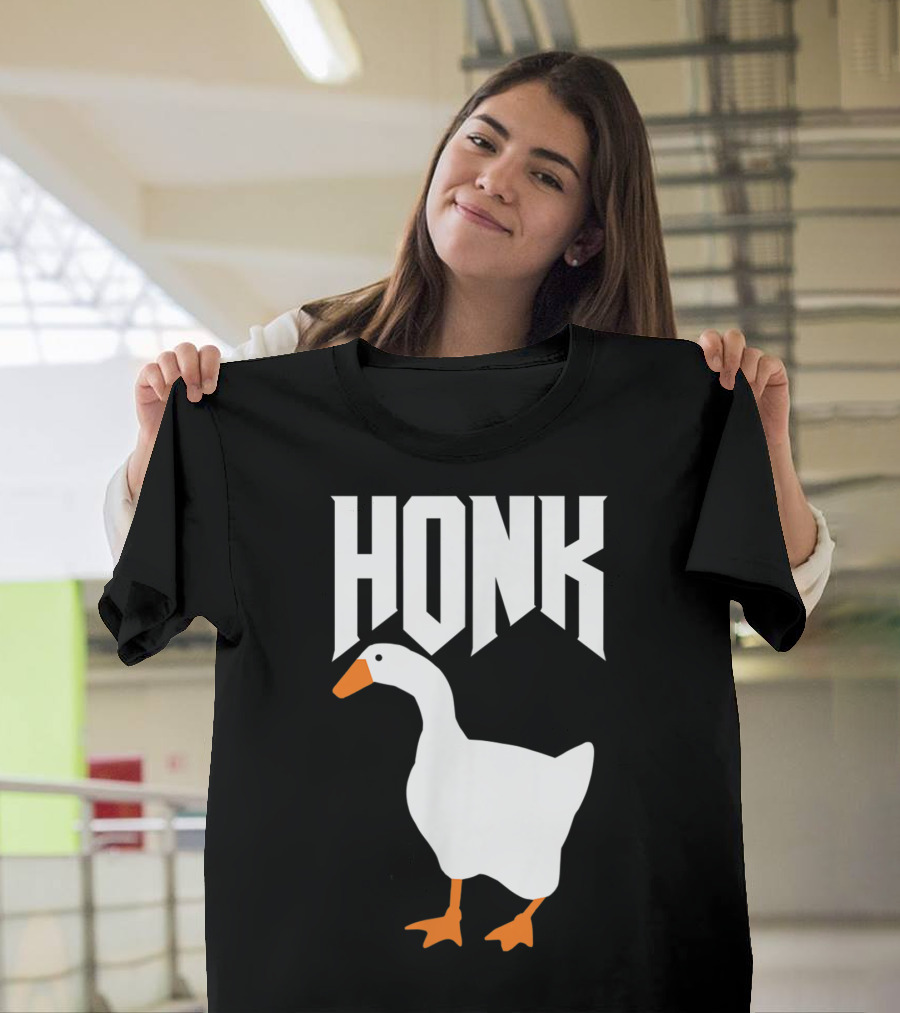 Honk Goose Funny Video Gamer Untitled Goose Game T-Shirt