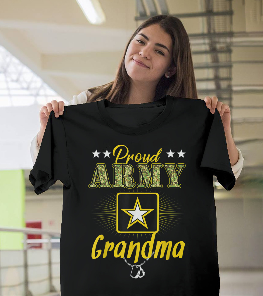Proud Army Grandma Military Star Emblem Dog Tags T-Shirt
