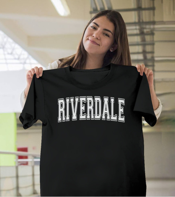 Riverdale Ga Georgia Usa Vintage Sports Riverdale Arch Text T-Shirt