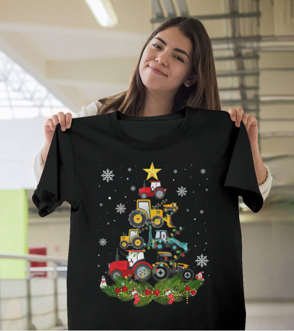Tractor Christmas Tree Holiday Snowflakes Garland Star T-Shirt