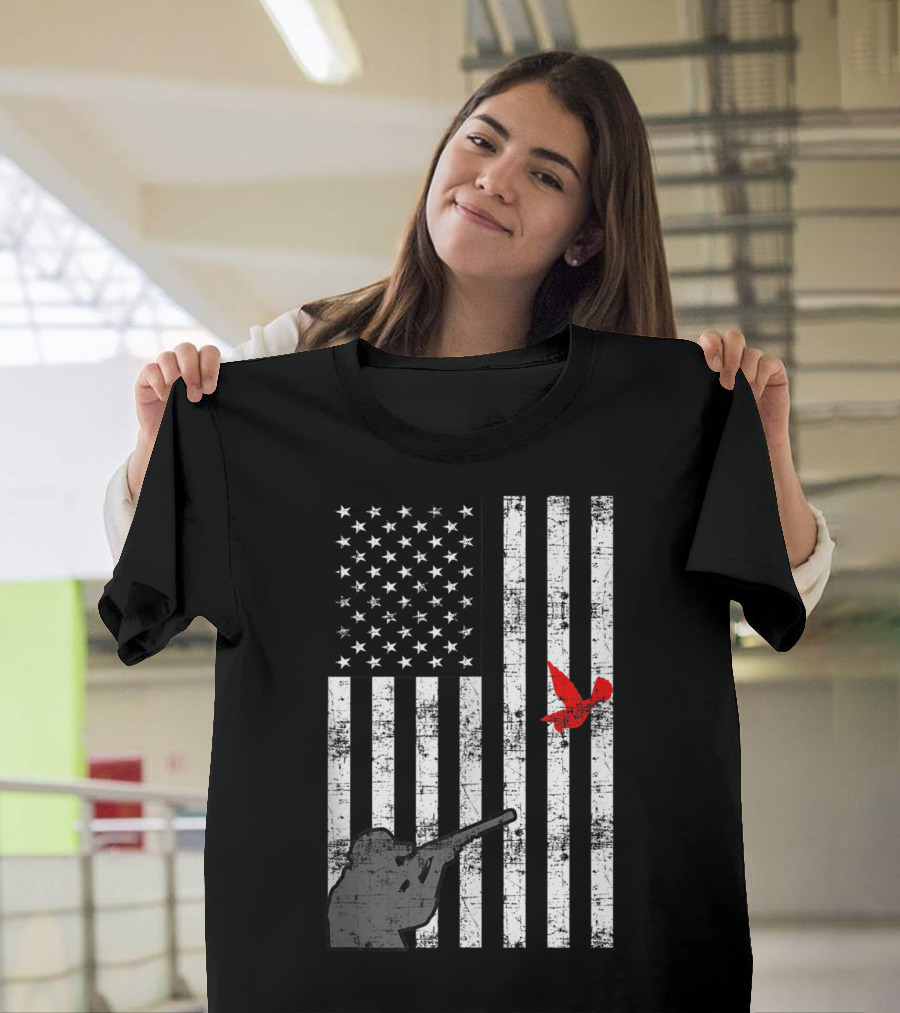 American Flag Bird Hunter Trapping USA Loyal Hunter T-Shirt