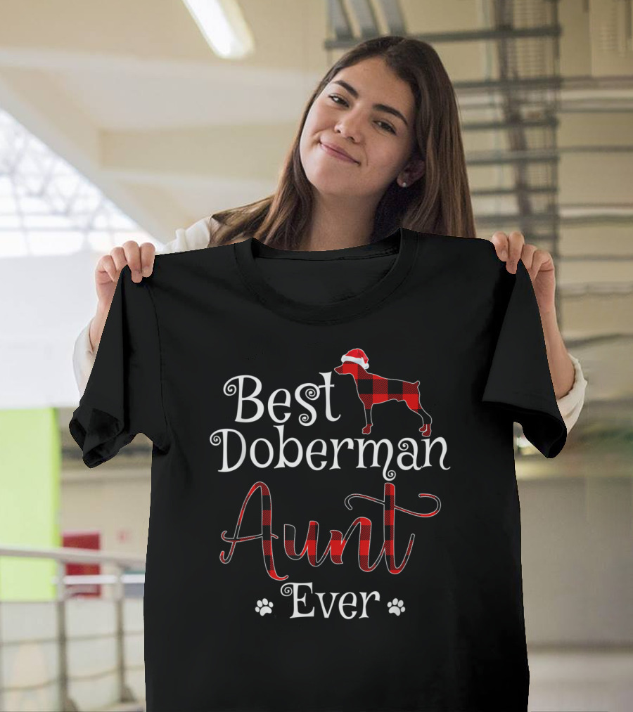 Best Doberman Aunt Ever Plaid Santa Hat Paw Prints T-Shirt