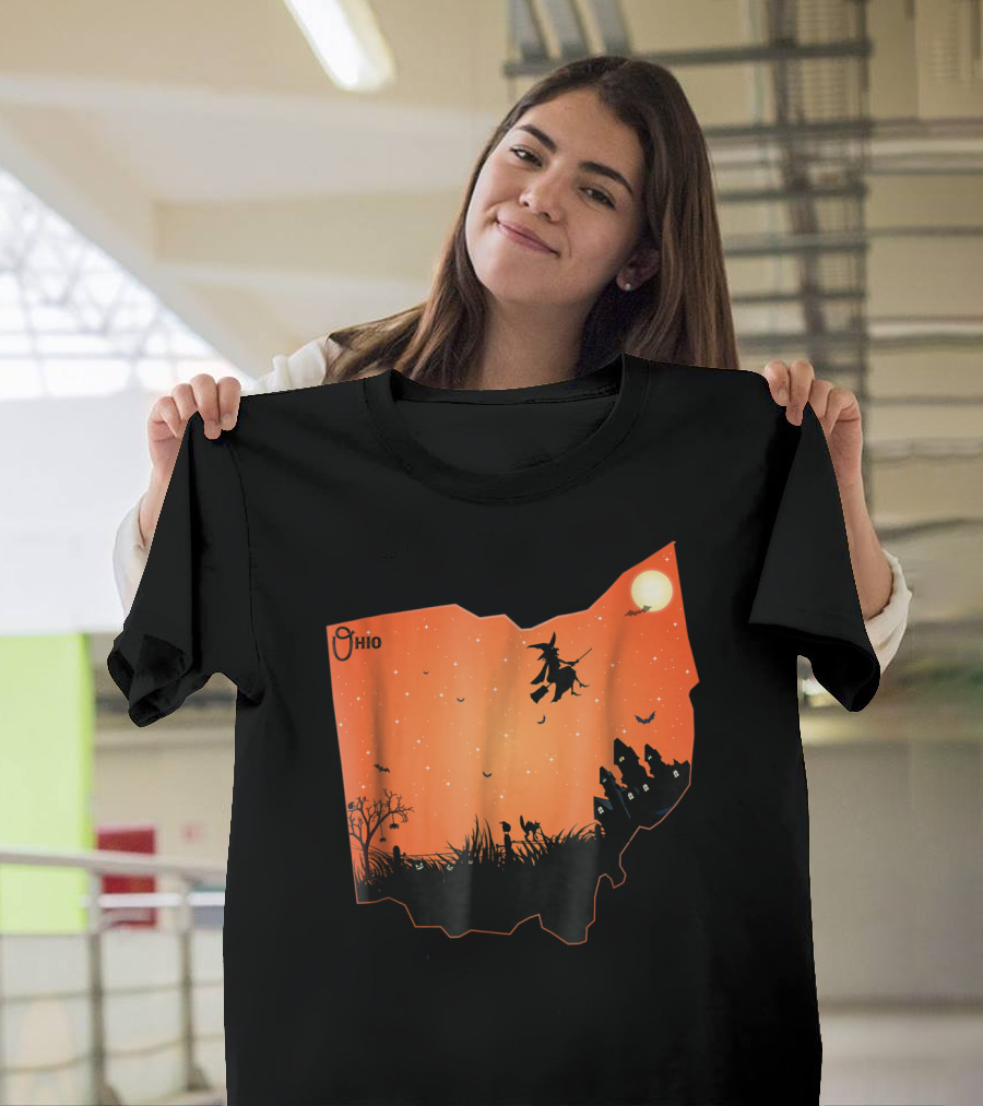 Ohio Halloween Witch Silhouette Full Moon Spooky Night Scene T-Shirt