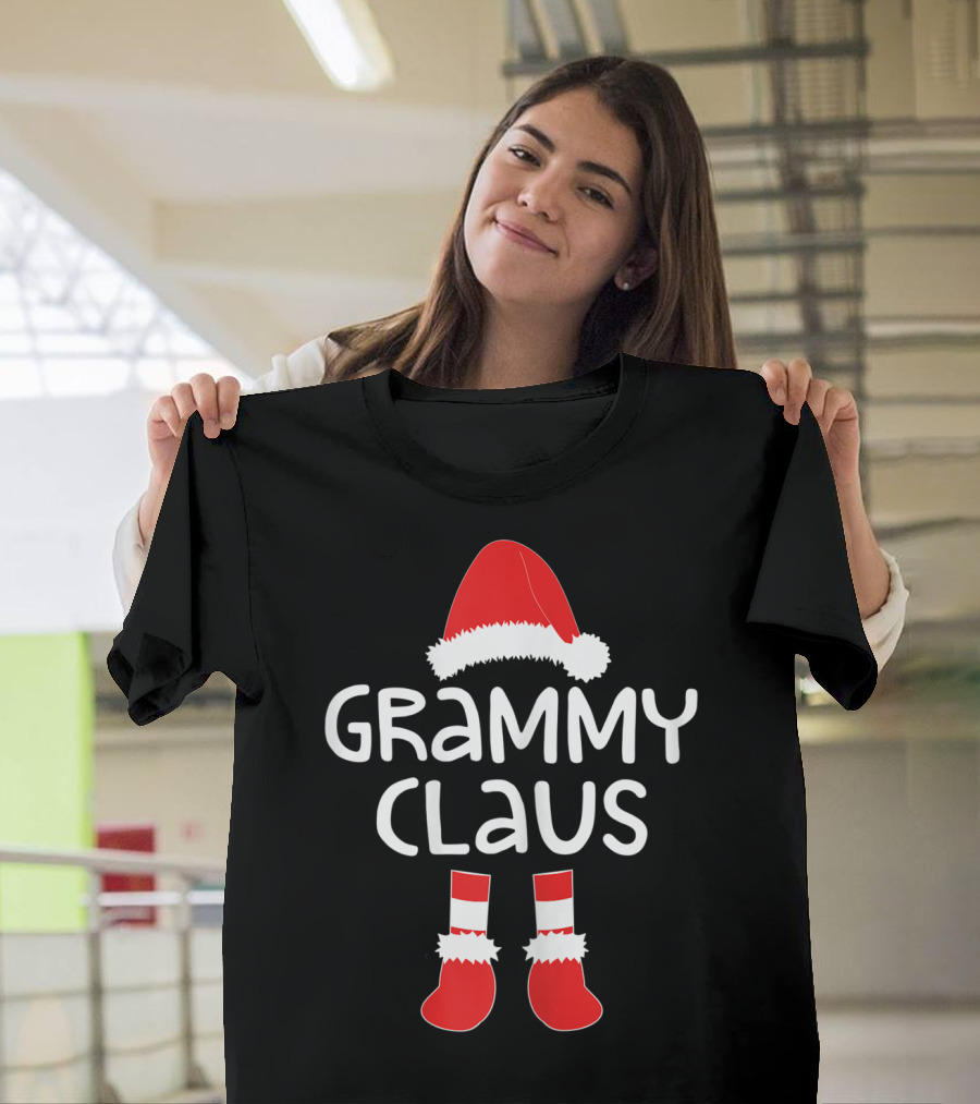 GRAMMY CLAUS SANTA HAT AND BOOTS HOLIDAY T-Shirt