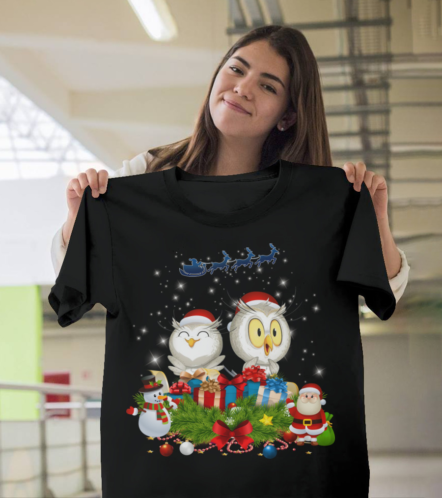 Waiting For Santa Owls With Gifts And Snowman Scene T-Shirt