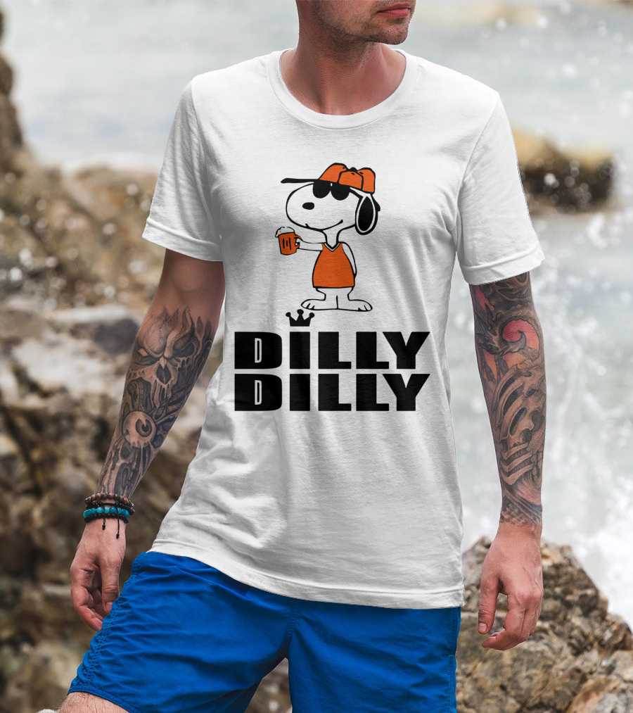 Dilly Dilly Funny Snoopy The Peanuts Movie Beer Hat And Glass T-Shirt