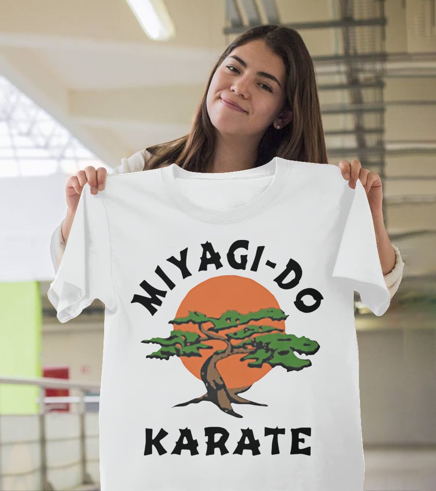 Miyagi-Do Karate Bonsai Tree With Sun Background T-Shirt