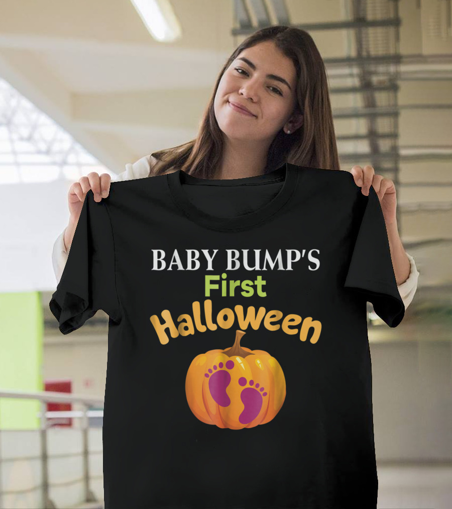 Baby Bump's First Halloween Pumpkin Footprints Pregnancy Announcement T-Shirt