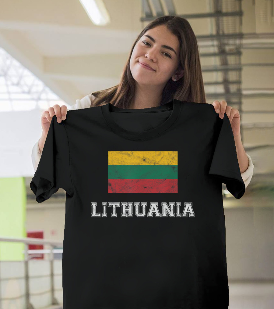 Lithuania Flag Vintage Distressed Look T-Shirt