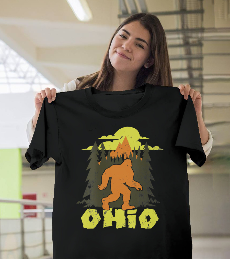 Ohio Bigfoot Hunter Believe Sasquatch Forest Sunset T-Shirt