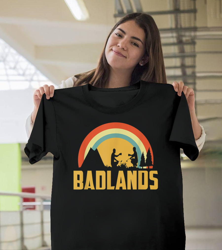 Badlands Camping Retro Vintage Mountain National Rainbow Scene T-Shirt