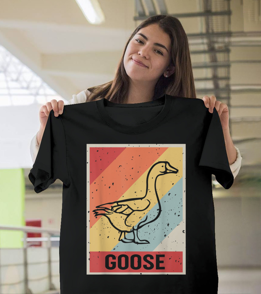 Vintage Goose Lover Retro 80th Anniversary T-Shirt