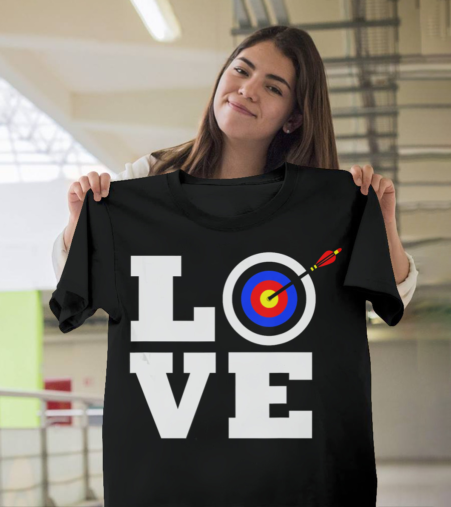 LOVE Archery Bow Hunting Target Arrow Bullseye T-Shirt