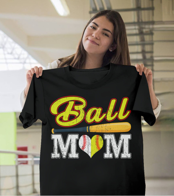 Ball Mom Funny Softball Baseball Bat Heart T-Shirt