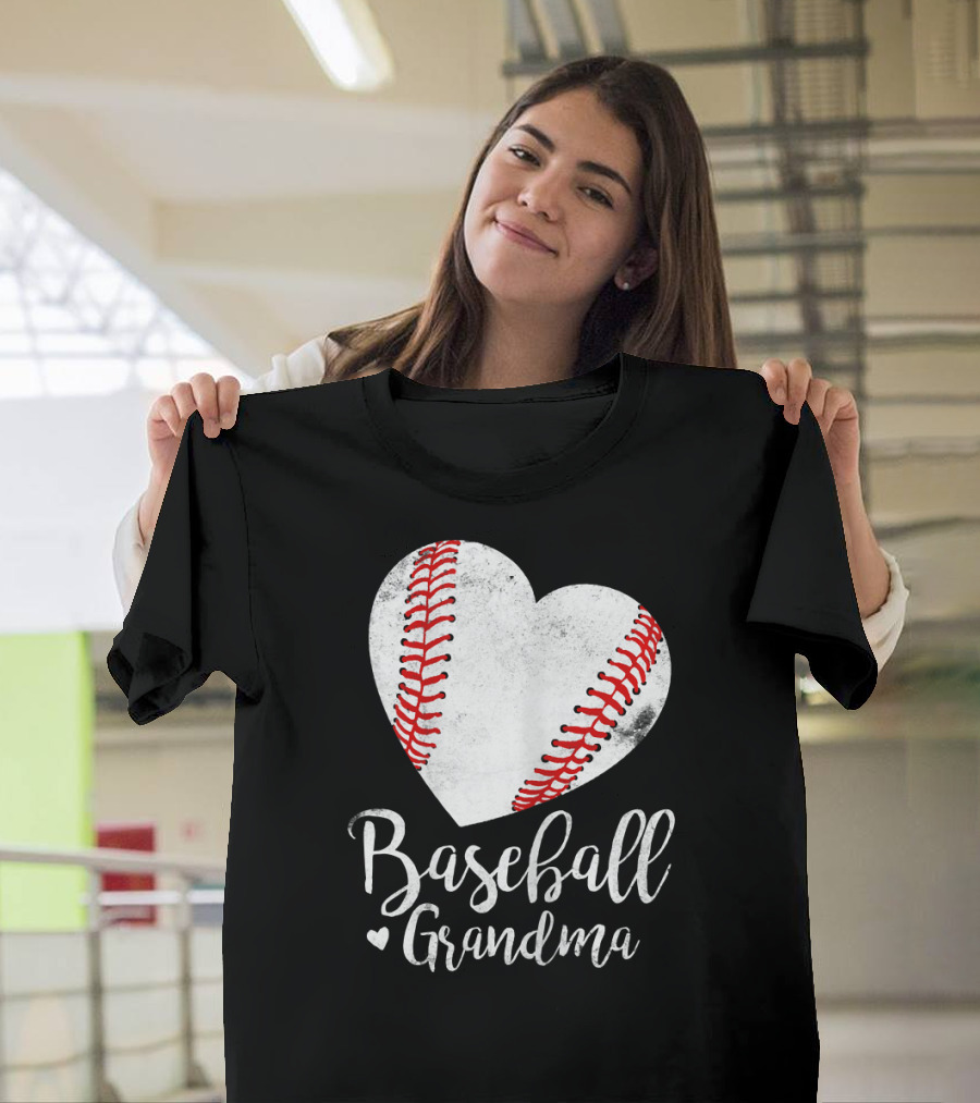 Baseball Grandma Heart Stitch Love T-Shirt