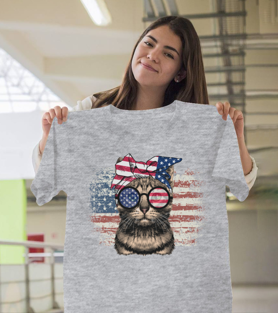 Cat American Flag Glasses Bandana T-Shirt