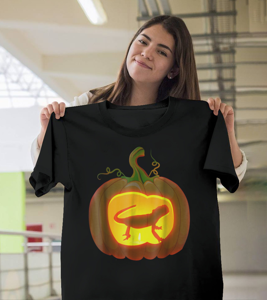 Bearded Dragon Carved Pumpkin Silhouette Halloween T-Shirt