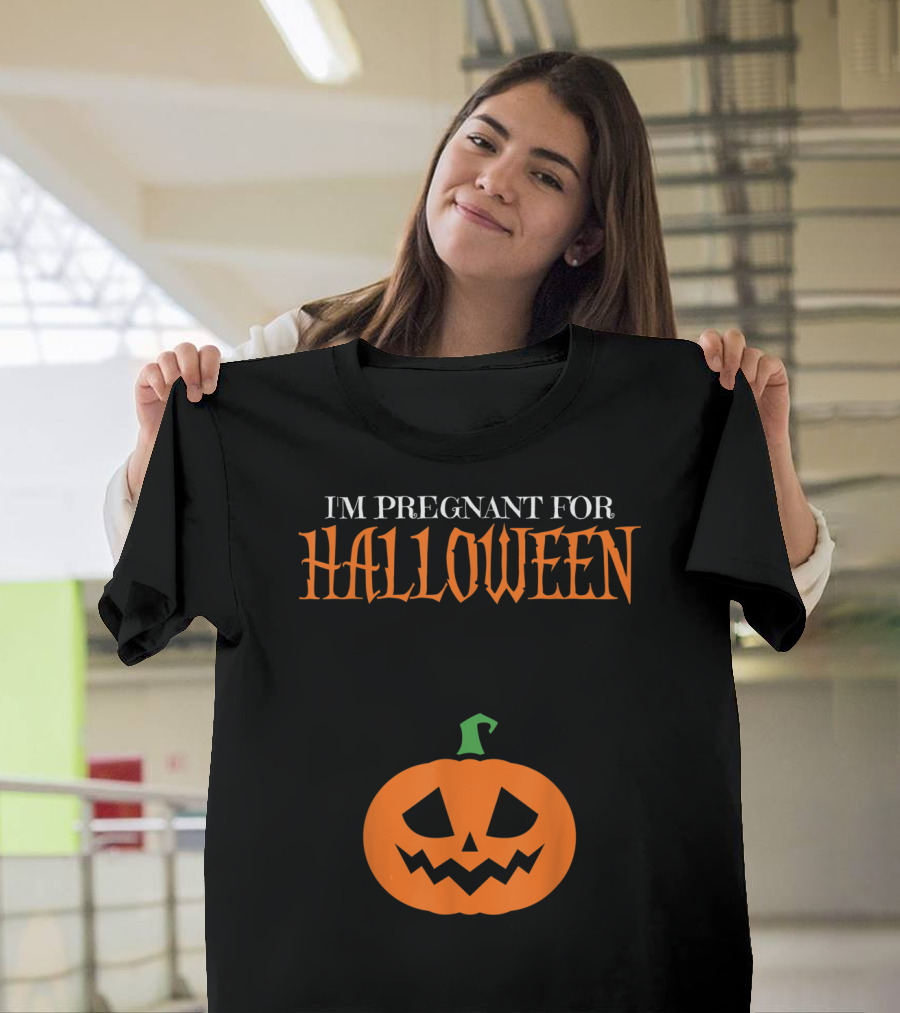 I'm Pregnant For Halloween Funny Announcement Pumpkin Face T-Shirt