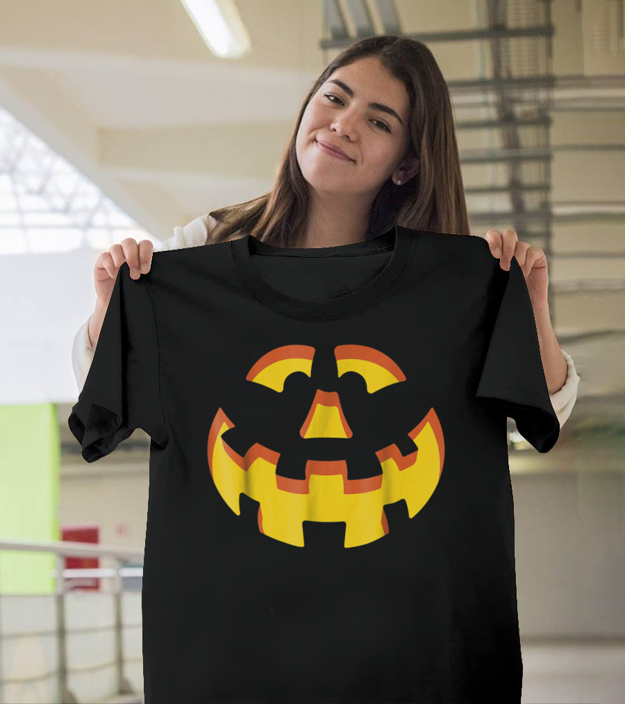 Jack O'lantern Glowing Pumpkin Retro Arcade Game T-Shirt