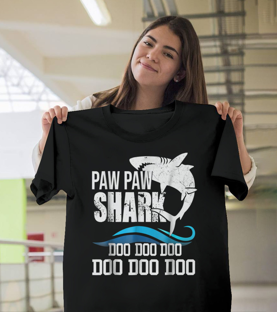 Paw Paw Shark Doo Doo Doo Grandpa Dad Father's Day T-Shirt