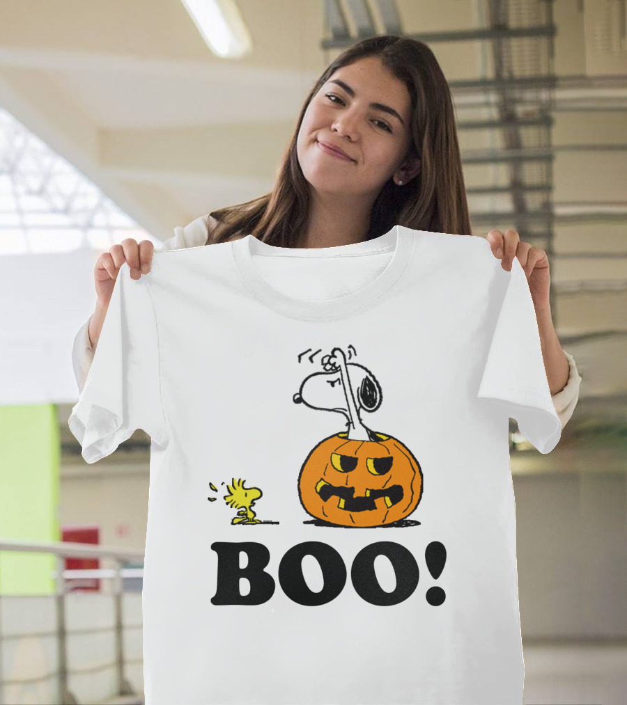 Peanuts Halloween Snoopy Woodstock Pumpkin Boo T-Shirt