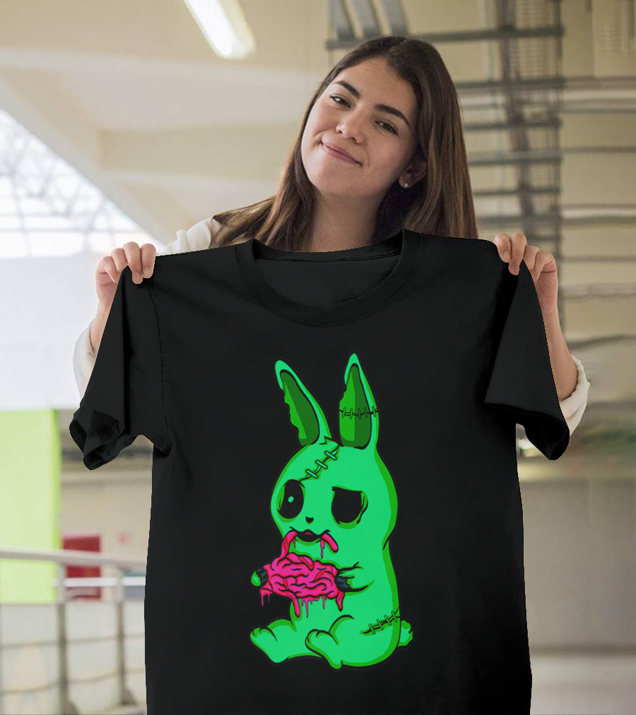 Scary Halloween Green Easter Bunny Zombie Eating Brains T-Shirt