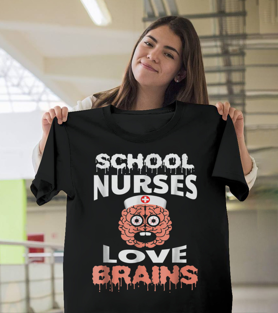 SCHOOL NURSES LOVE BRAINS ZOMBIE STYLE NURSE HAT RED CROSS CARTOON BRAIN FACE T-Shirt