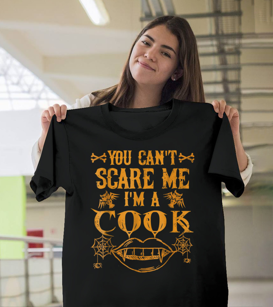 You Can't Scare Me I'm A Cook Halloween Bats Spiders Fangs T-Shirt