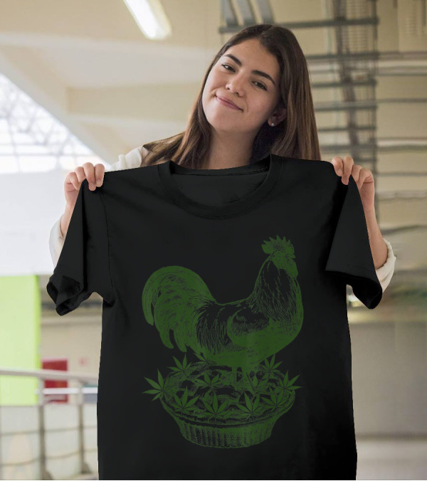 Chicken Pot Pie Marijuana Cannabis Funny Pun Rooster In Weed Pie T-Shirt