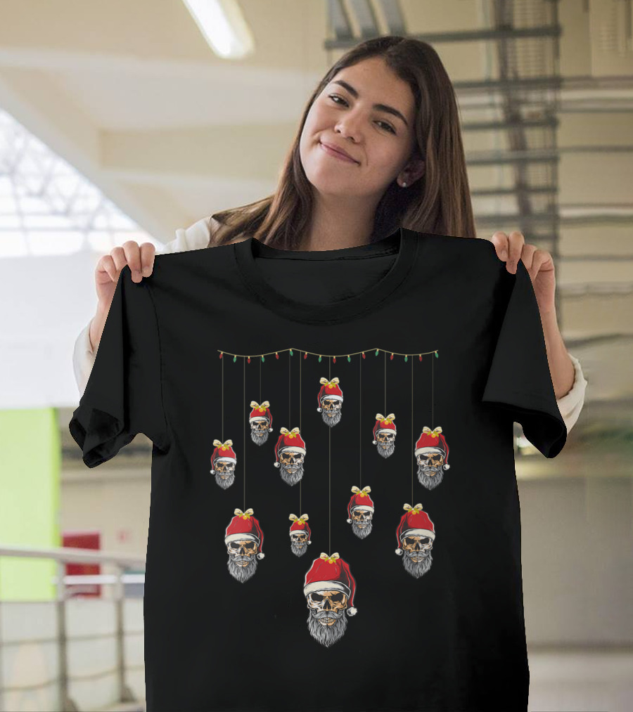 Ugly Christmas Bearded Skull With Santa Hat Hanging Ornaments T-Shirt