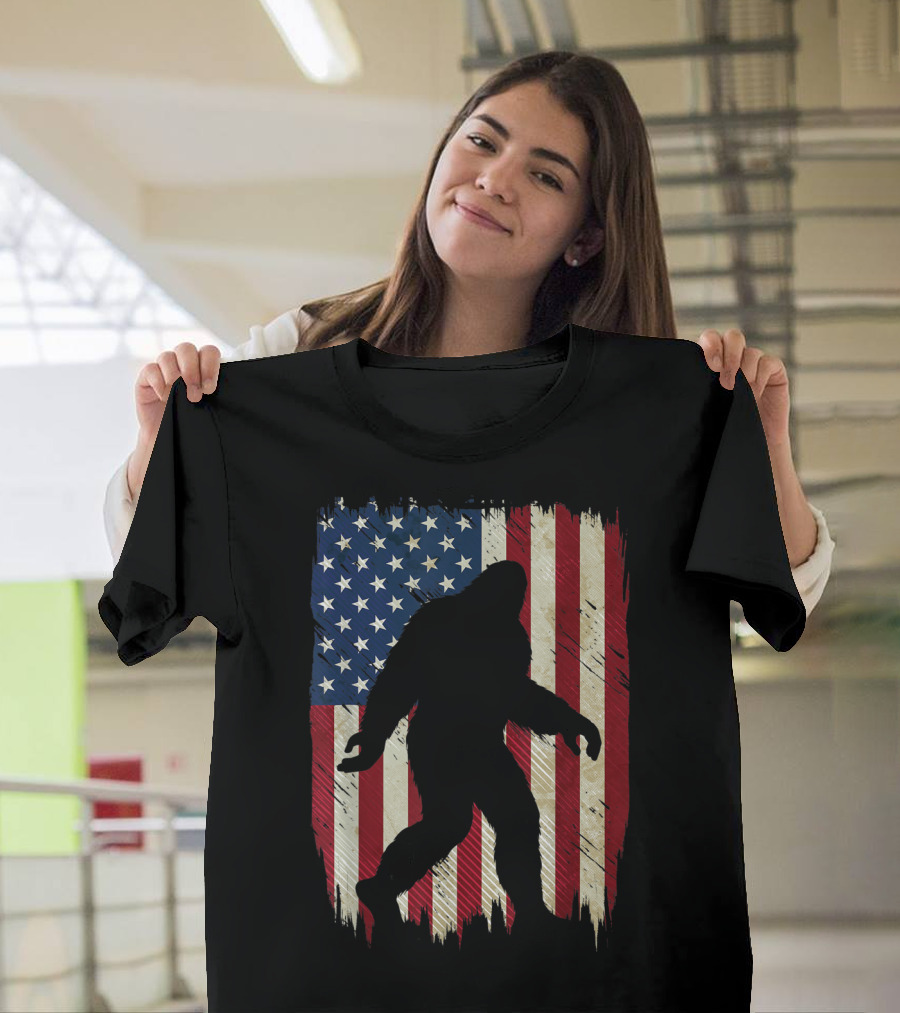 Bigfoot USA American Flag Sasquatch Patriotic T-Shirt