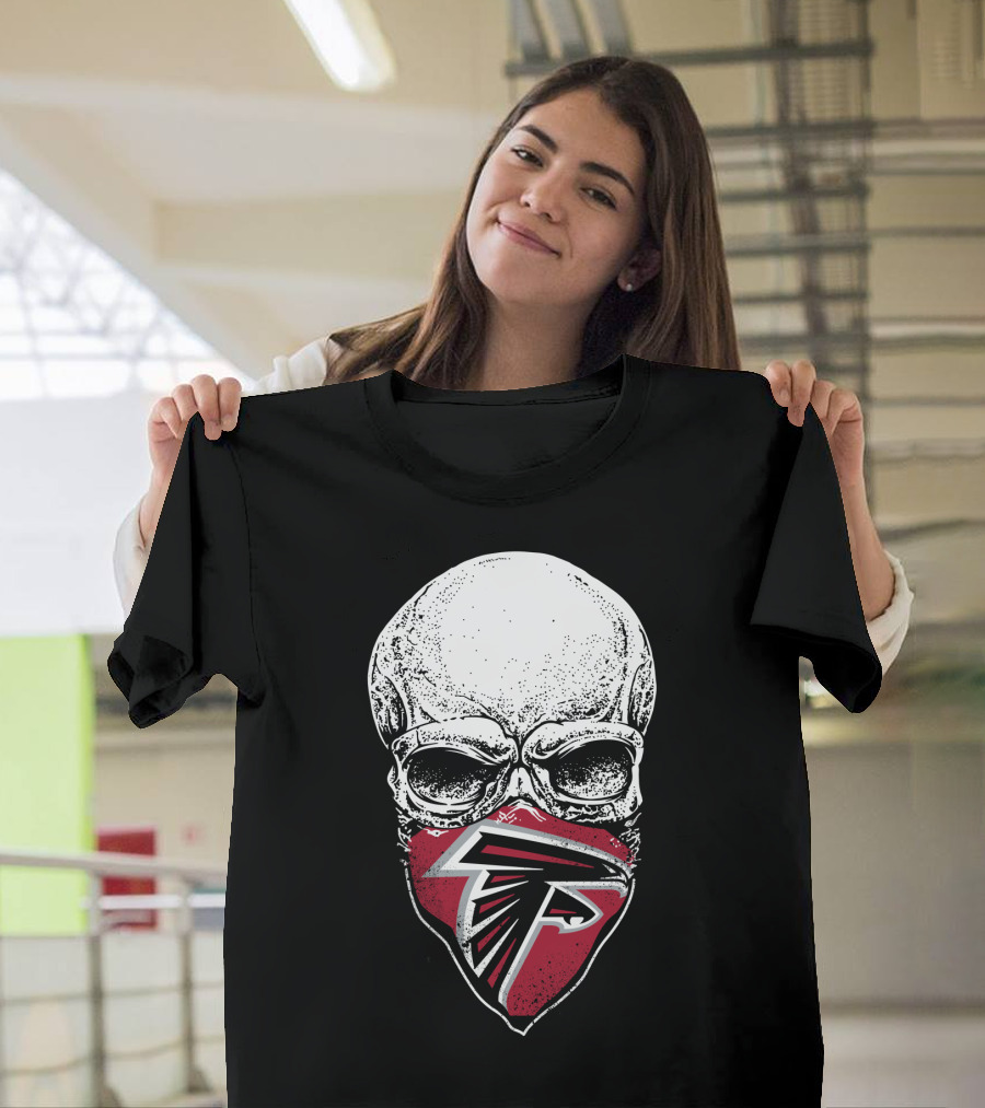 Atlanta Falcons Skull Bandana T-Shirt