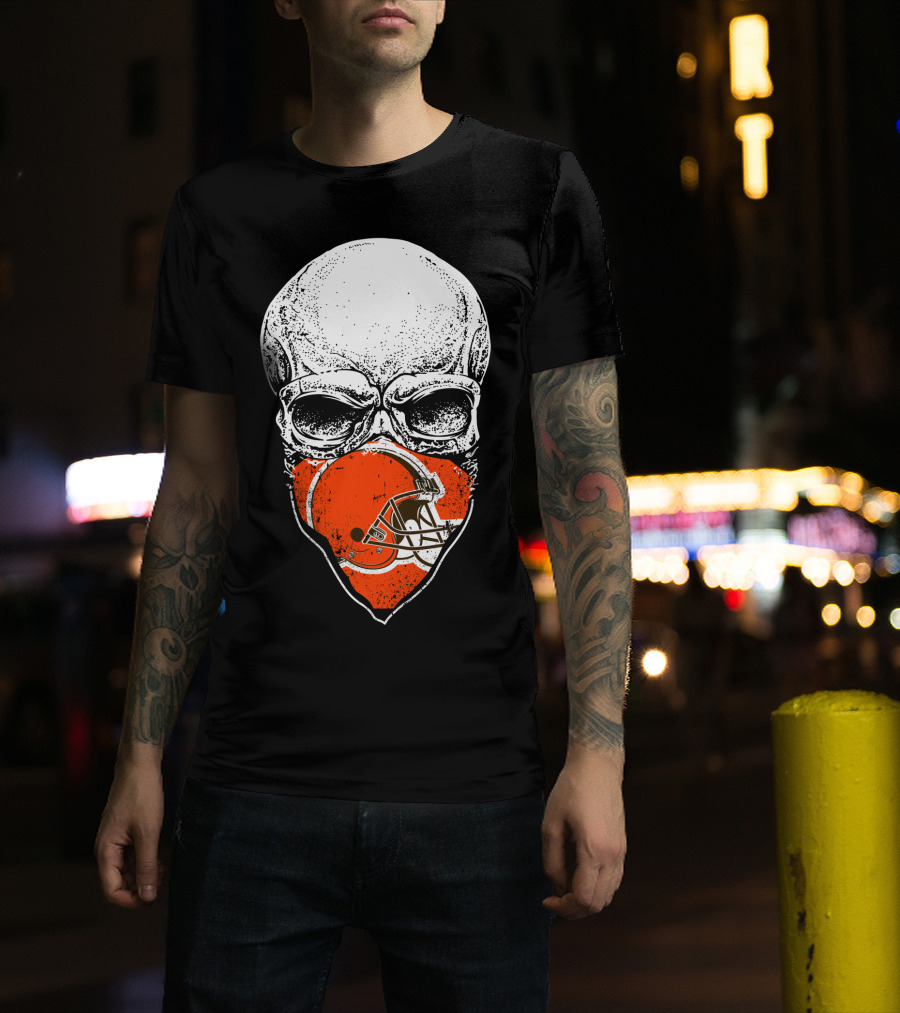 Cleveland Browns Skull With Helmet T-Shirt