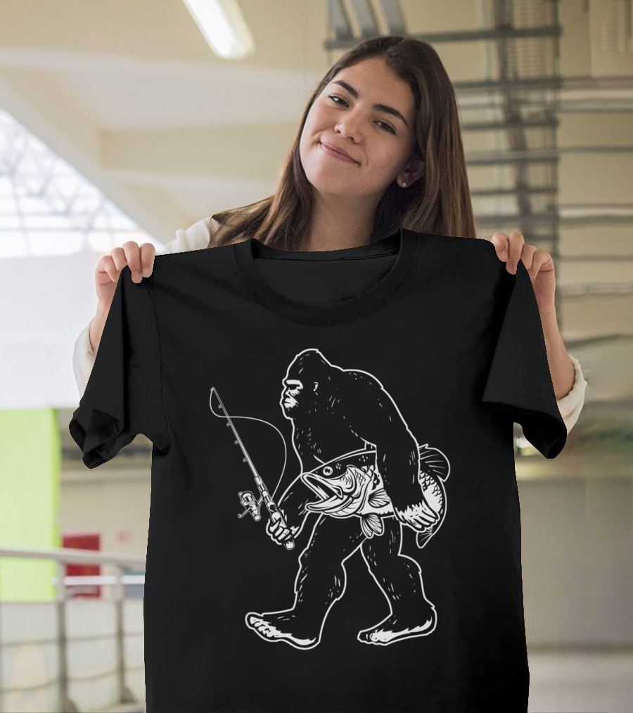 Bigfoot Bass Fishing Gear Sasquatch Holding Fish and Fishing Rod T-Shirt