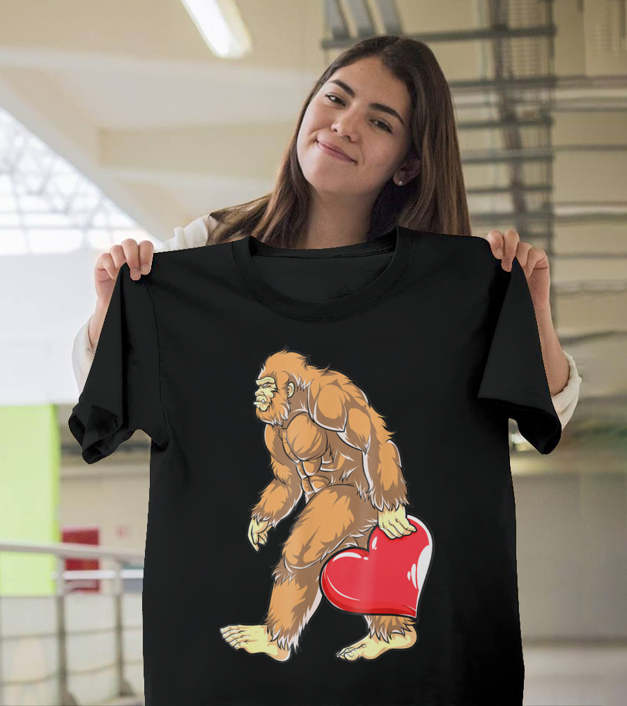Valentine's Day Bigfoot Holding Heart Sasquatch Love For Men T-Shirt