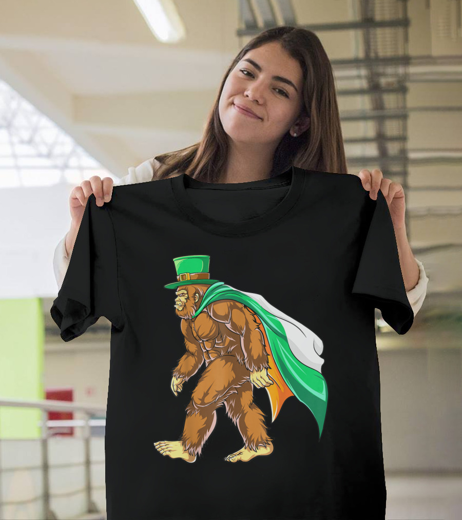 Bigfoot St Patricks Day Boys Leprechaun Irish Flag Sasquatch T-Shirt