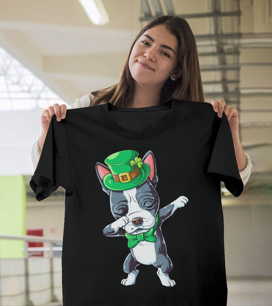 Dabbing Boston Terrier St Patricks Day Leprechaun Green Hat Bow Tie T-Shirt