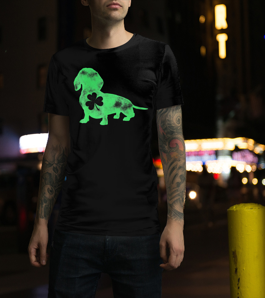 Dachshund Shamrock St Patricks Day Dog Lover Men T-Shirt