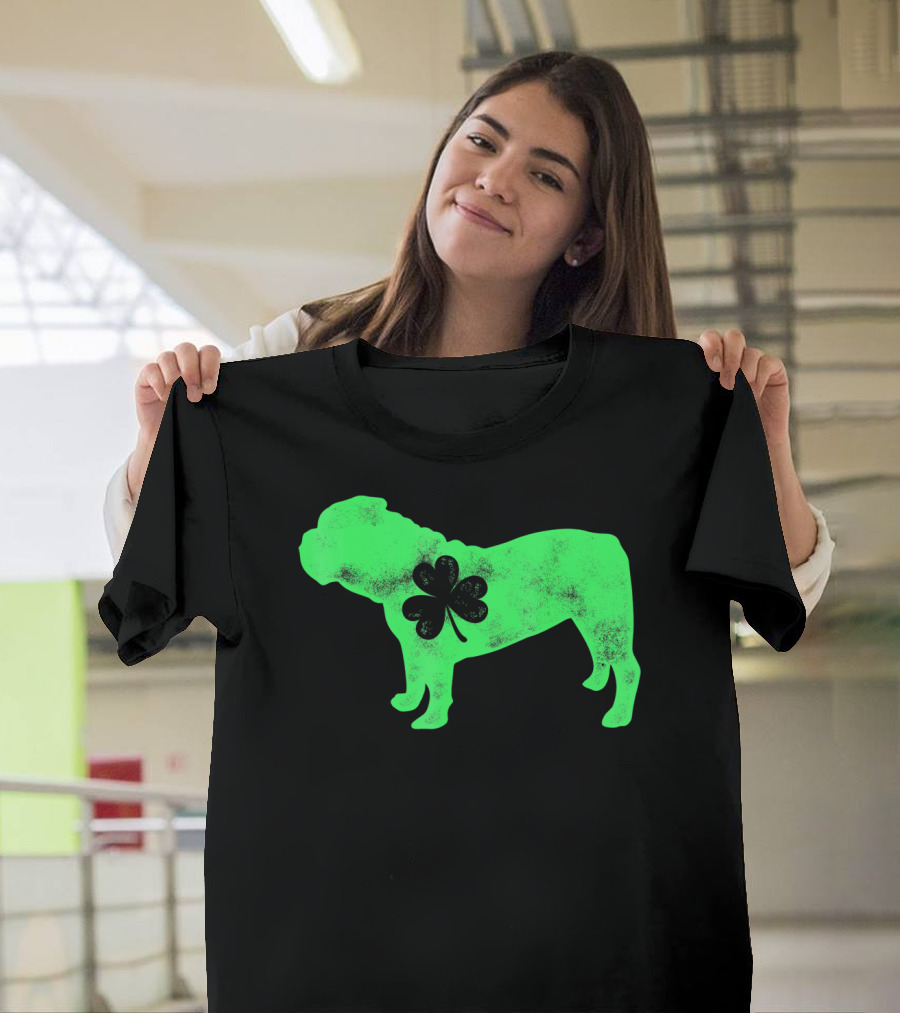 St Patricks Day English Bulldog Shamrock Men Dog T-Shirt