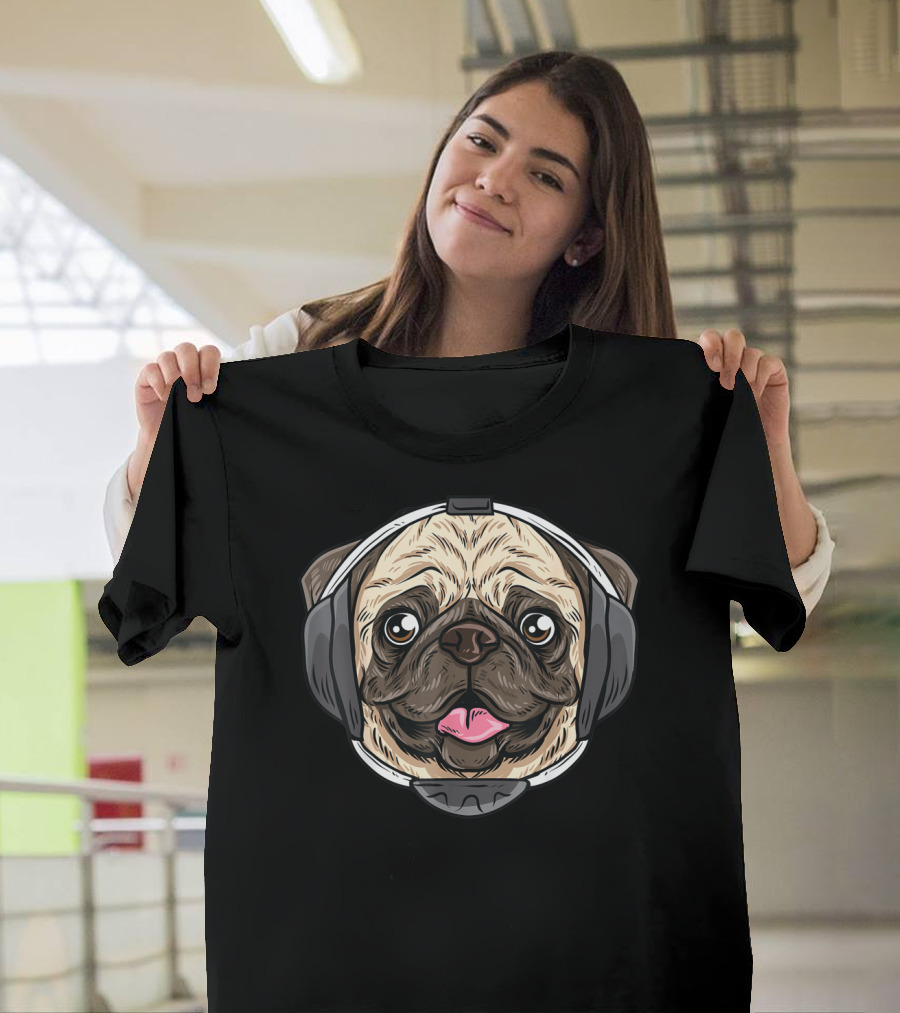 Pug Wearing Funny Wrestling Headgear T-Shirt