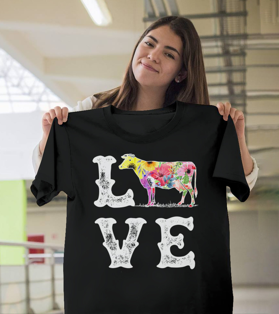 LOVE I Love Cows Funny Cow Lover Women Men Dairy Farmer Farm T-Shirt