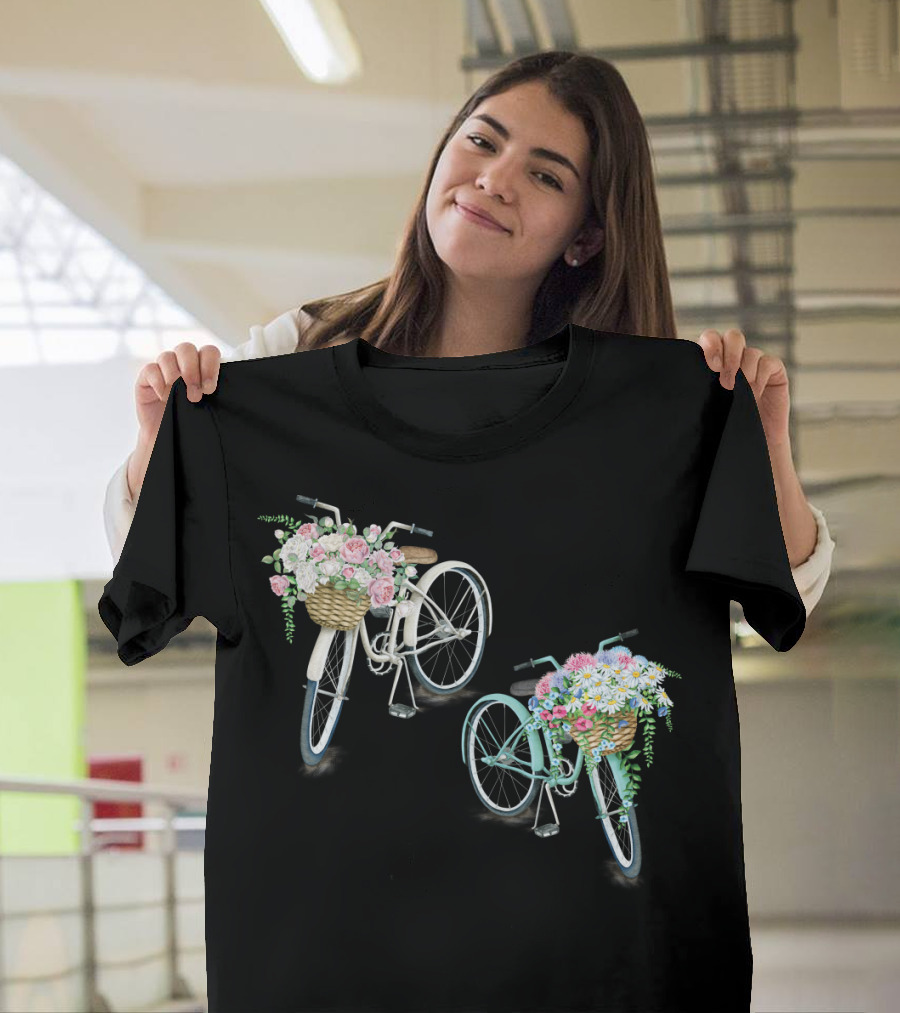 Vintage Bicycles with Flower Baskets Roses and Daisies T-Shirt