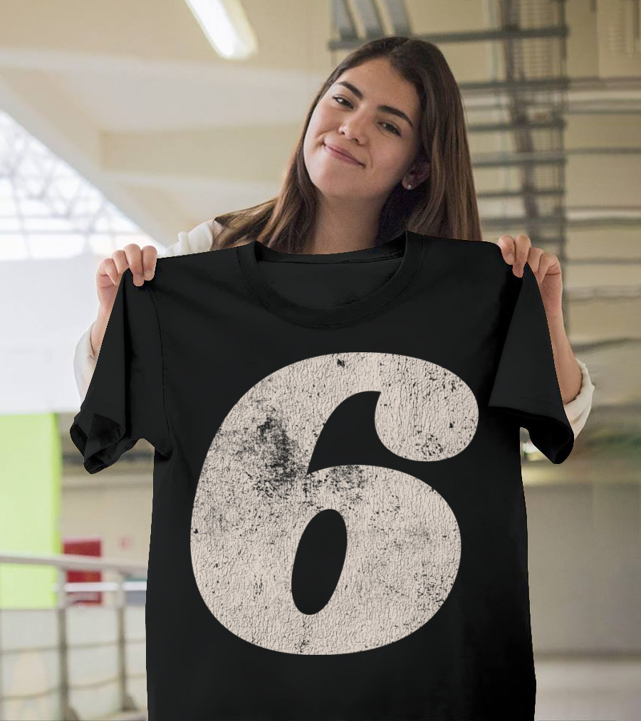 Vintagestyle Number 6 Distressed Retro Look T-Shirt