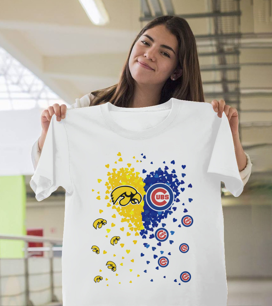 Heart Cubs Hawkeyes Chicago Iowa Love T-Shirt