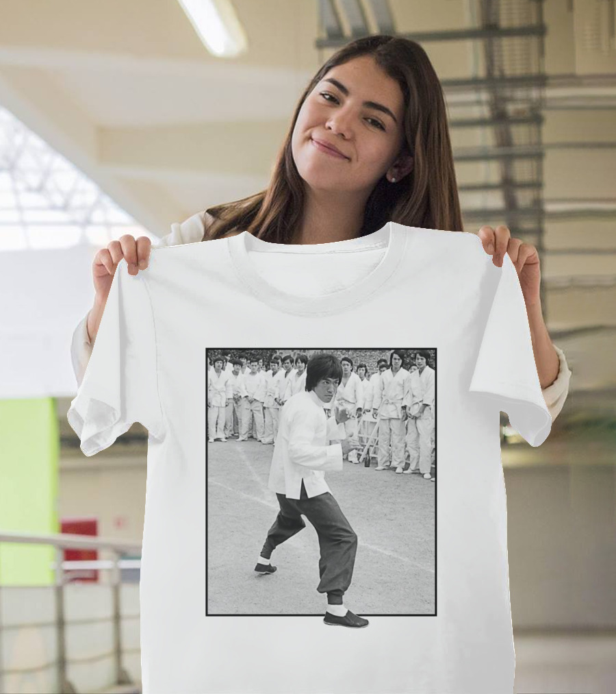 Enter the Dragon Martial Arts Training Scene 05 T-Shirt